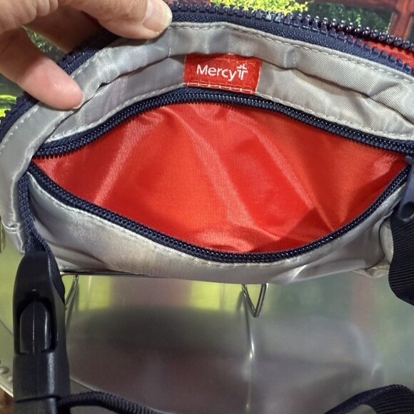 New St. Louis Cardinals Belt Bag - Gray with Navy belt - SGA 5/5/23 - Picture 4 of 5